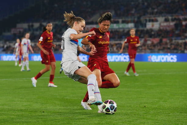 年轻球员首 年轻球员首