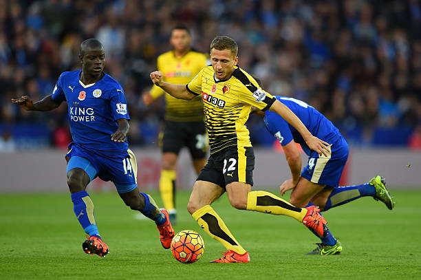 让人们对他 让人们对他